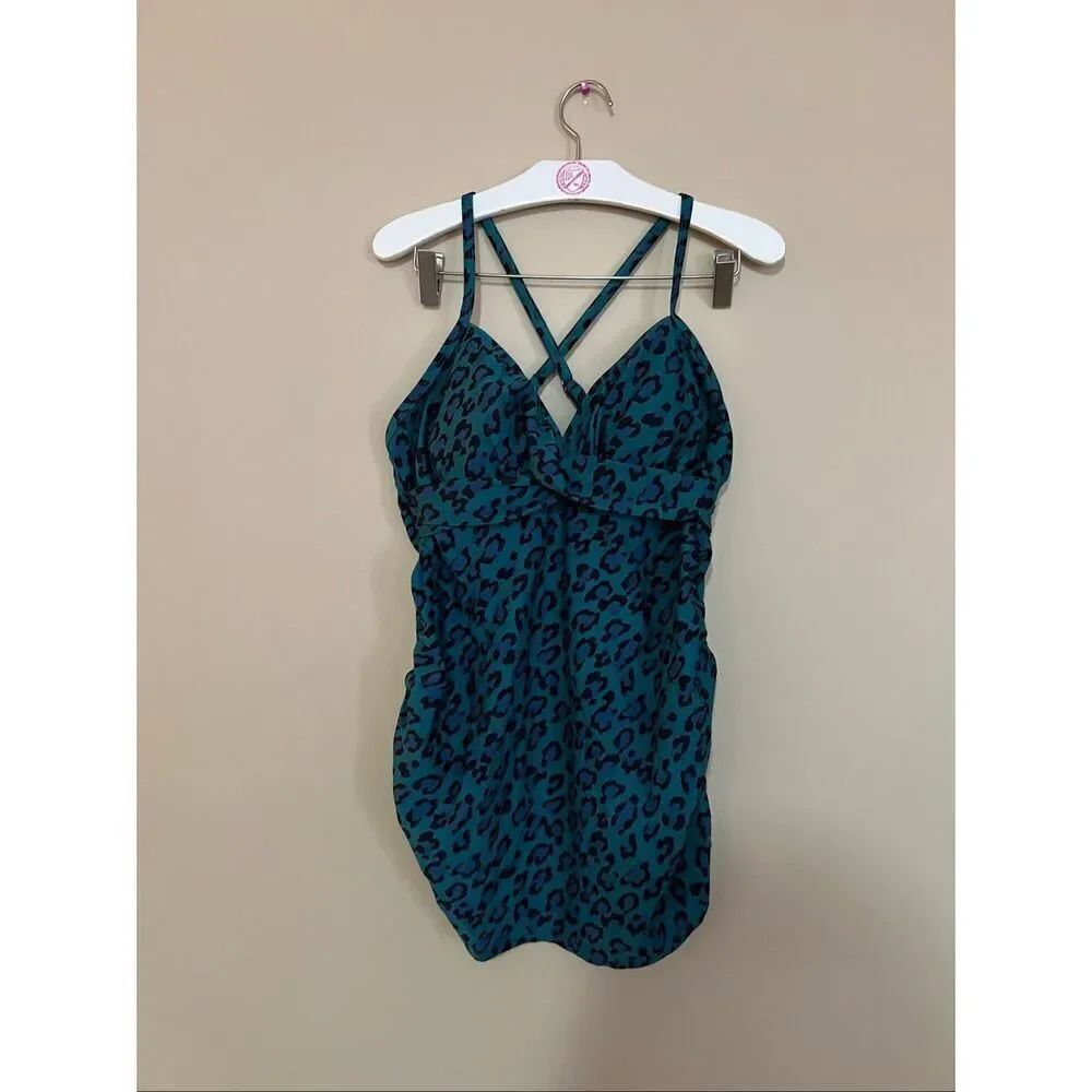 Isabel Maternity By Ingrid & Isabel Teal Leopard Swimsuit Top Woman’s Size Mediu